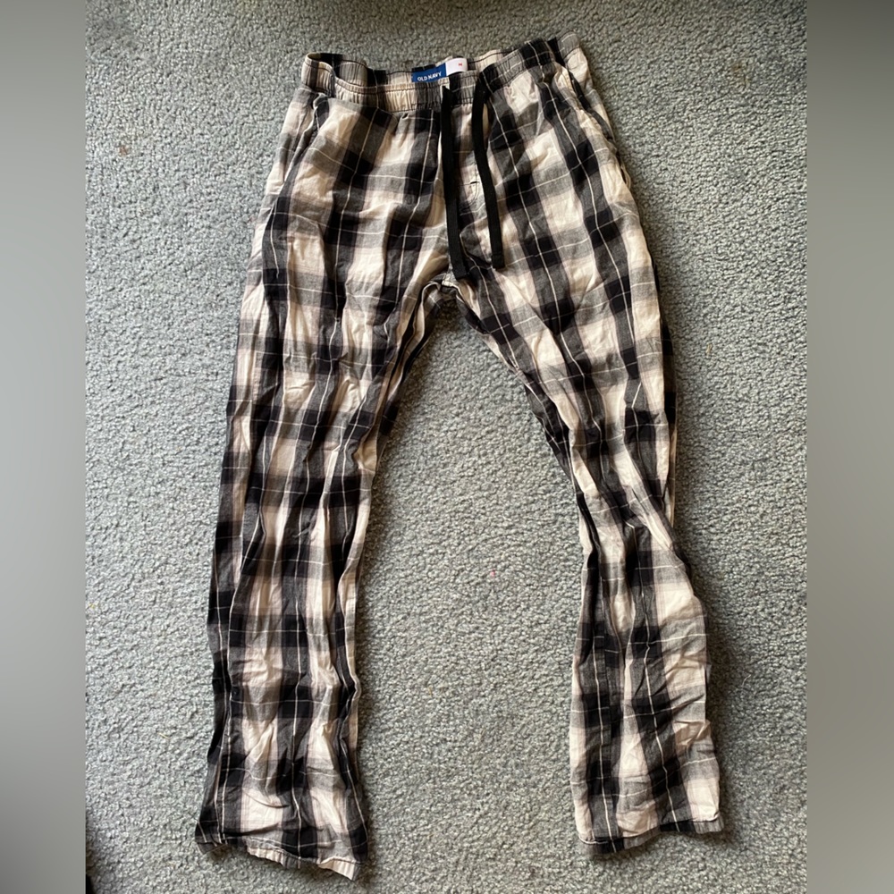 Old Navy black and white pajama pants, men’s size medium